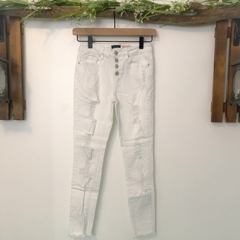 🍂Angel Kiss ripped white denim jeans🍂
